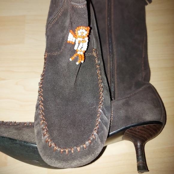 Aldo Suede Brown Moccasin Style Heel Boots - Picture 2 of 8